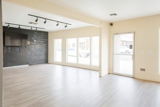 4331-4335 Crenshaw Blvd, Los Angeles, CA for lease Interior Photo- Image 2 of 2