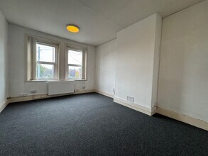 83 High St, Benfleet for lease Interior Photo- Image 2 of 3