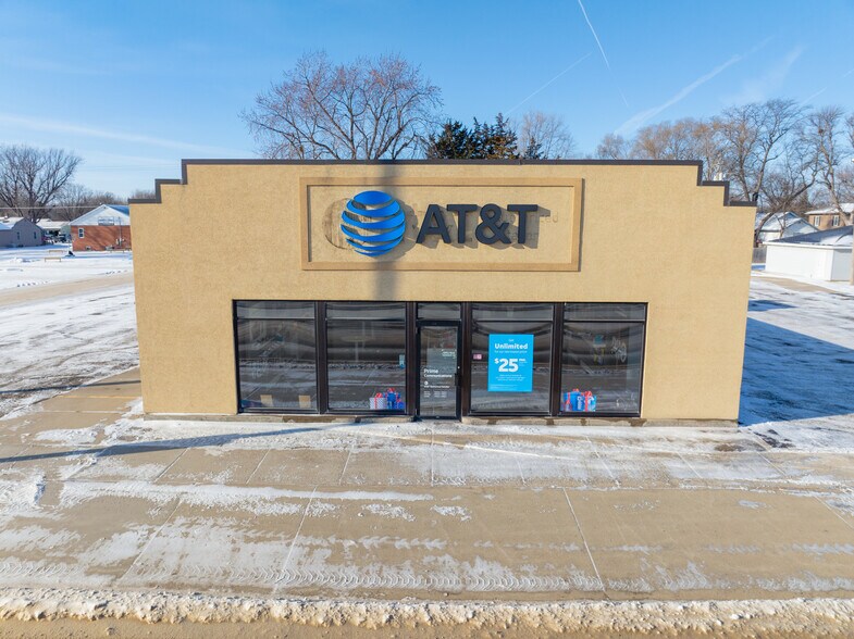 1459 SW Dakota Ave, Huron, SD à vendre - Photo du bâtiment - Image 3 de 6