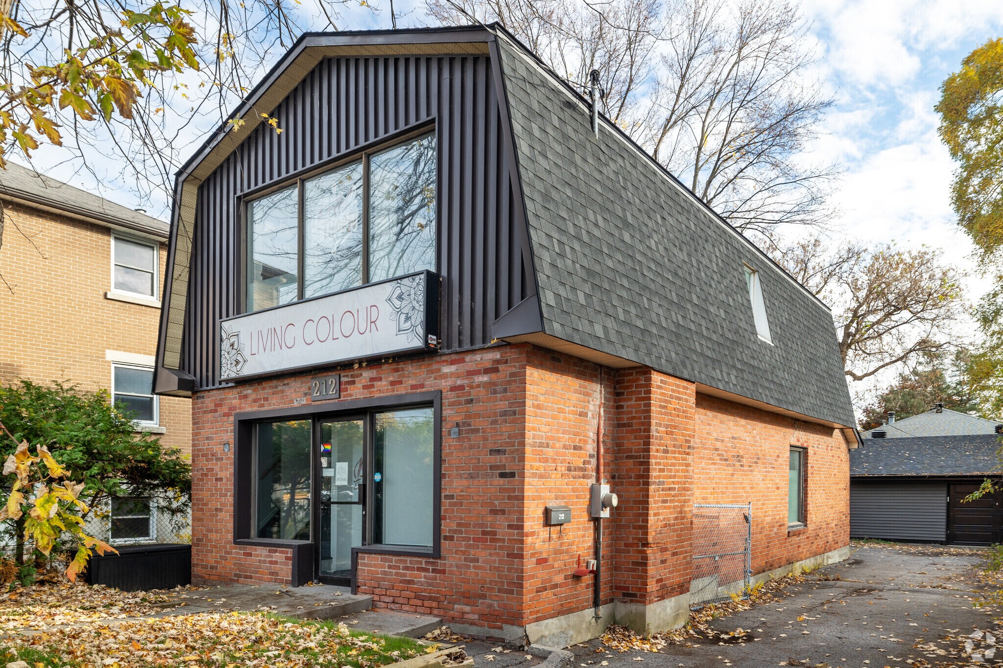 212 Mcarthur Ave, Ottawa, ON à vendre Photo principale- Image 1 de 1