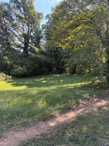 2812 Sylvan Rd, Atlanta, GA for sale - Building Photo - Image 3 of 4