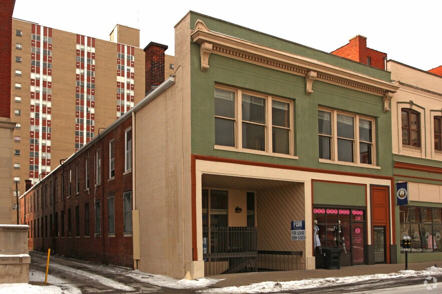 224-230 W Muhammad Ali Blvd, Louisville, KY for sale - Primary Photo - Image 1 of 5