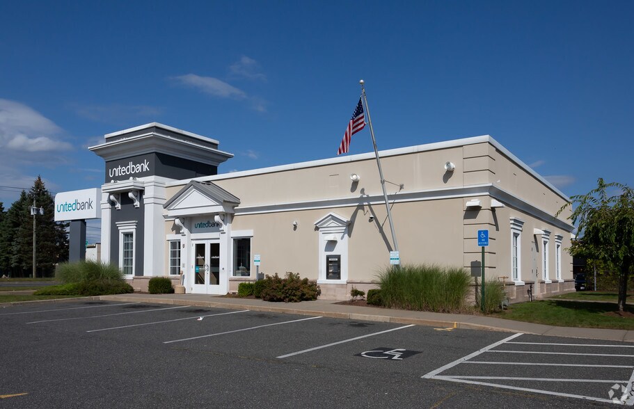 1355 Boston Rd, Springfield, MA for sale - Building Photo - Image 2 of 2