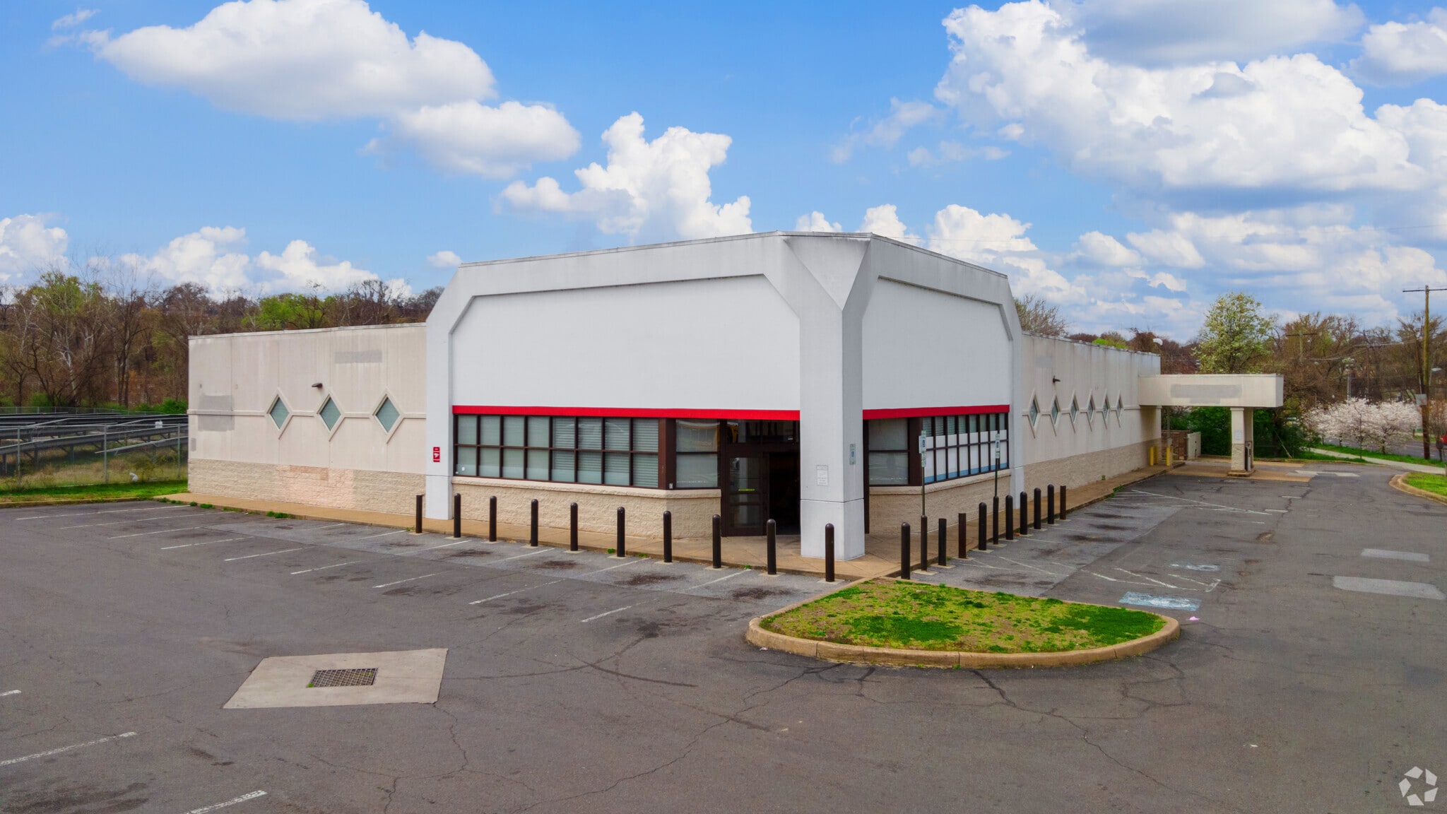 4635 S Capitol St SW, Washington, DC for lease Primary Photo- Image 1 of 17