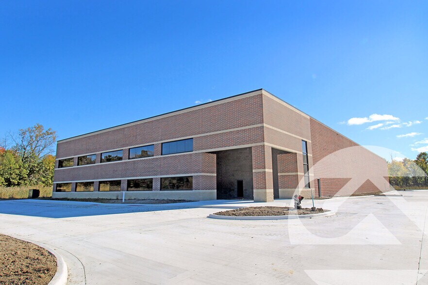 41721 Haggerty Cir, Canton, MI à louer - Photo du bâtiment - Image 1 de 1