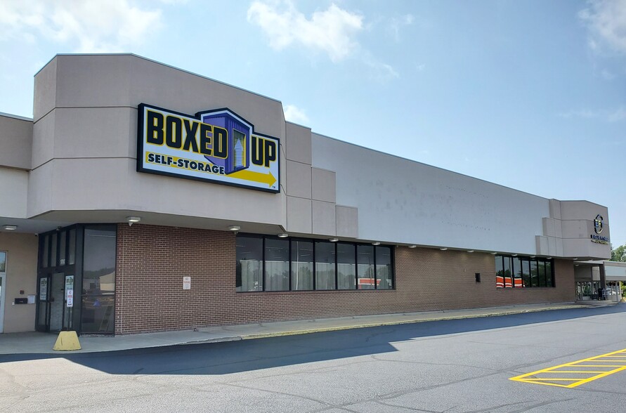 1680-1730 Sycamore Rd, Dekalb, IL for lease - Building Photo - Image 2 of 6