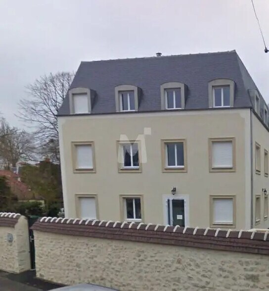 Flex in Dammarie-les-Lys for lease - Building Photo - Image 1 of 6