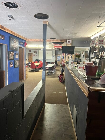 134 E 2nd St, Leigh, NE for sale - Building Photo - Image 2 of 9