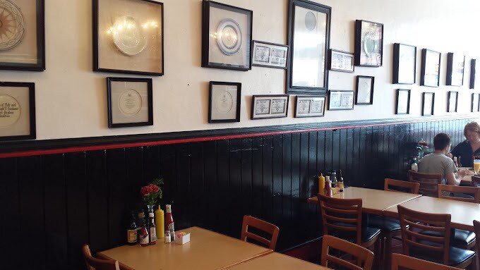 2315 Clement St, San Francisco, CA à vendre - Photo du bâtiment - Image 3 de 6