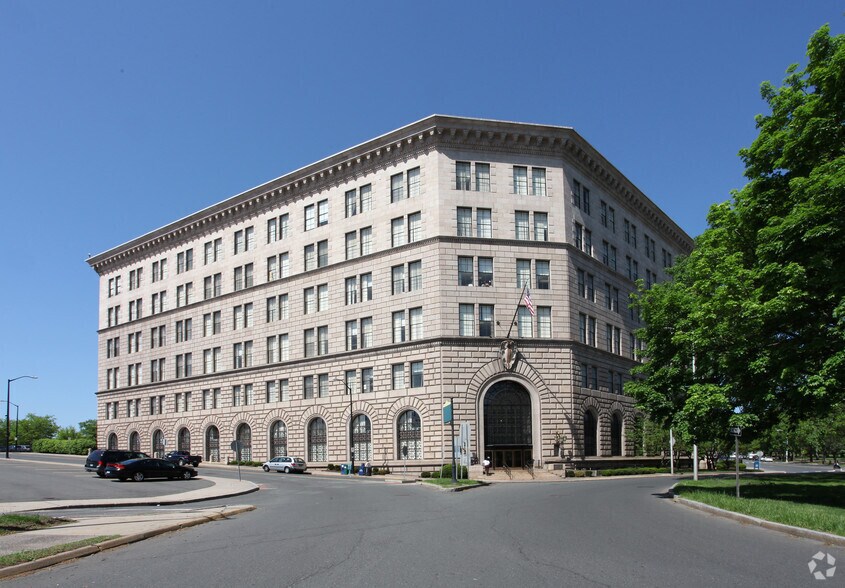 55 Elm St, Hartford, CT à louer - Photo du bâtiment - Image 2 de 3
