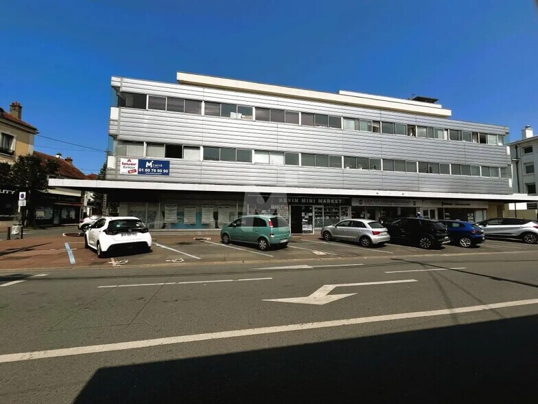 Bureau dans Corbeil-Essonnes à louer - Photo du bâtiment - Image 2 de 10