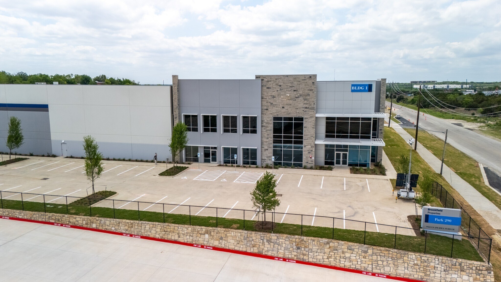 11653 Decker Ln, Austin, TX for lease Building Photo- Image 1 of 29