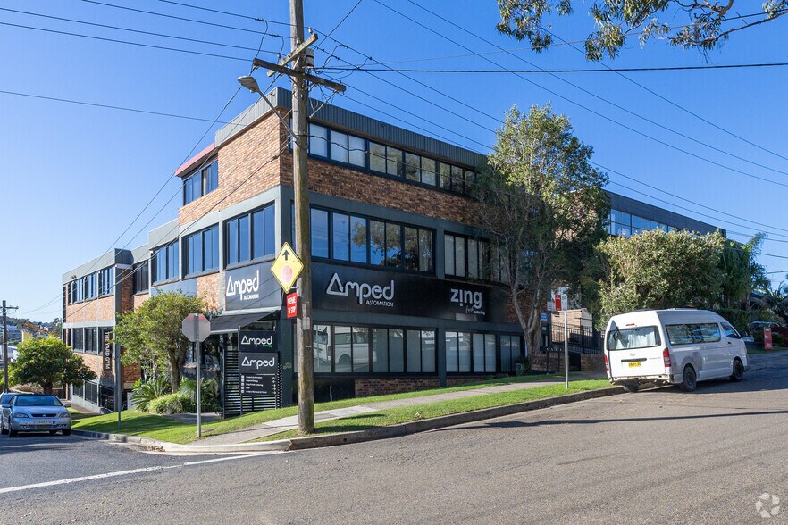 10 Wattle Rd, Brookvale à louer - Photo du bâtiment - Image 3 de 5