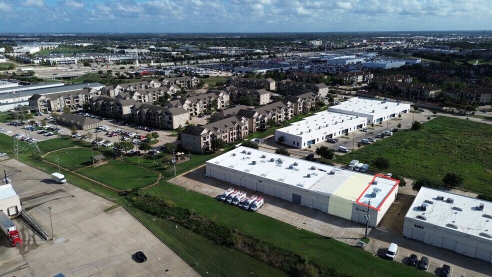 21732 Provincial Blvd, Katy, TX à vendre - Photo du bâtiment - Image 1 de 9