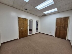 2500 W Broad St, Athens, GA for lease Interior Photo- Image 2 of 2
