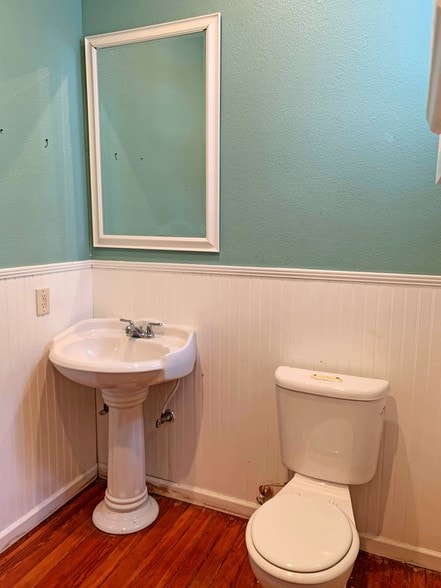 127 Lewis St, San Antonio, TX for lease - Building Photo - Image 2 of 24