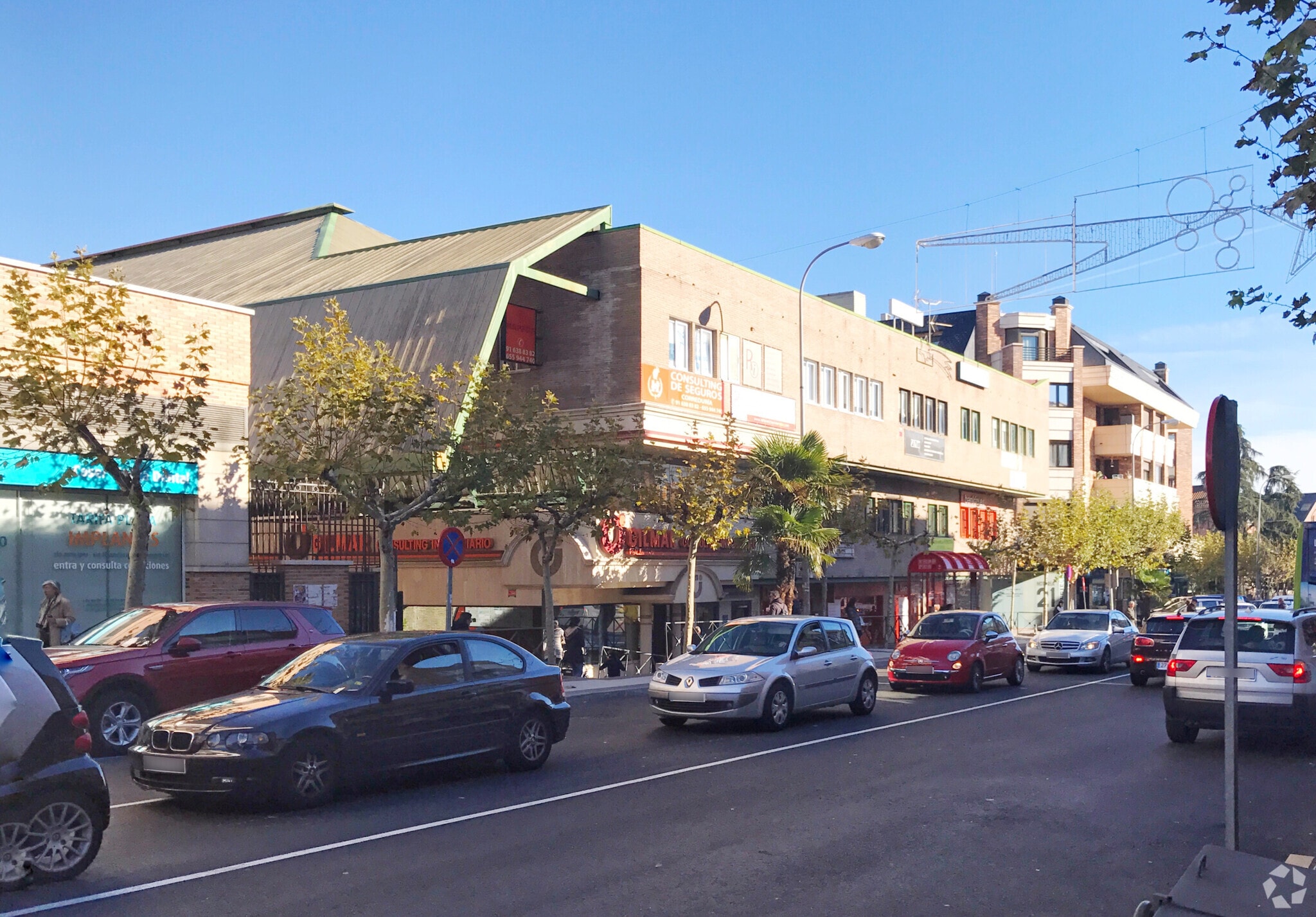 Retail in Majadahonda, Madrid for lease Primary Photo- Image 1 of 3