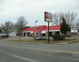 Plus de détails pour 1324 E Locust St, Davenport, IA - Spécialité à vendre