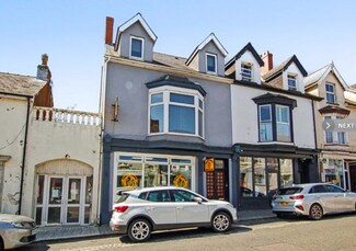 Plus de détails pour 28 Queen St, Pembroke Dock - Commerce de détail à vendre