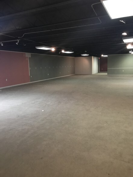 1649 Gordon Hwy, Augusta, GA à louer - Photo du bâtiment - Image 3 de 10