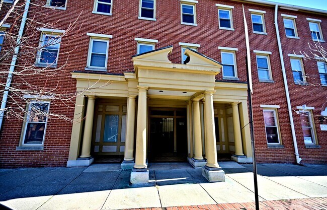 More details for 723 S Charles St, Baltimore, MD - Office for Sale