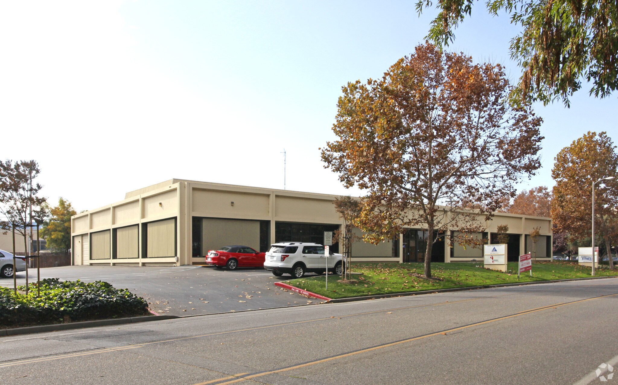 1004-1010 Stewart Dr, Sunnyvale, CA for lease Building Photo- Image 1 of 8