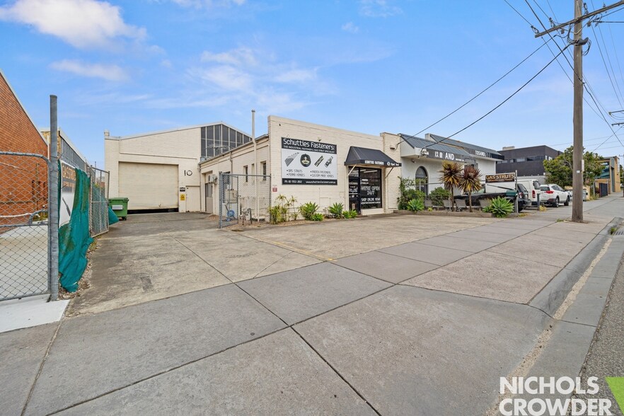 10 Bignell Rd, Moorabbin à louer - Photo du bâtiment - Image 2 de 4