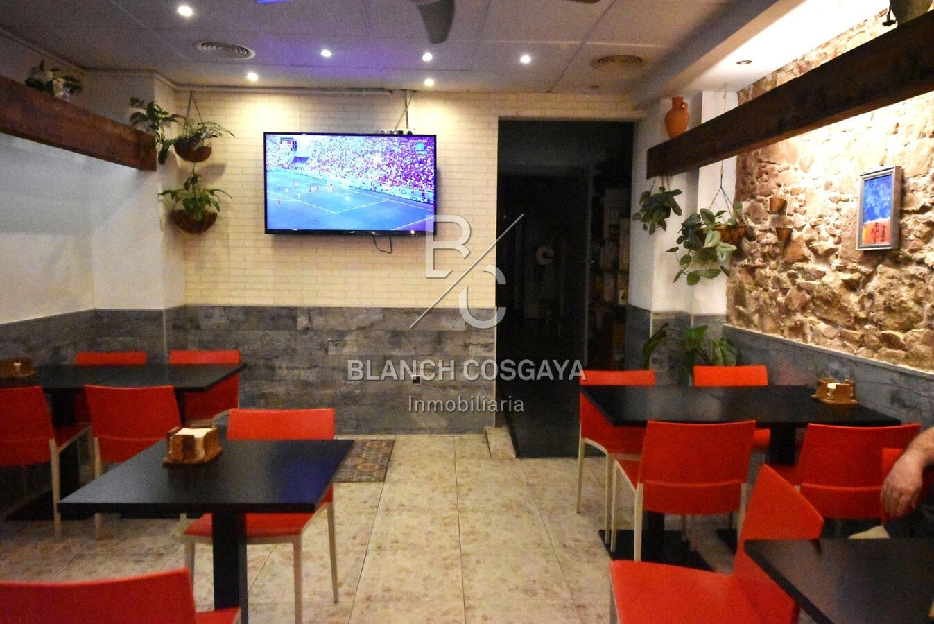 Barcelone, BAR 08012 -  -  - Photo intérieure - Image 1 of 15