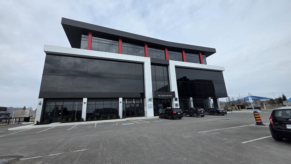 481 Taunton Rd W, Oshawa, ON à louer - Photo du bâtiment - Image 3 de 14