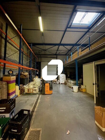 Flex in Echirolles for lease - Interior Photo - Image 2 of 7