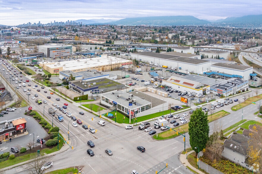 3695 Grandview Hwy, Vancouver, BC à vendre - Aérien - Image 3 de 3