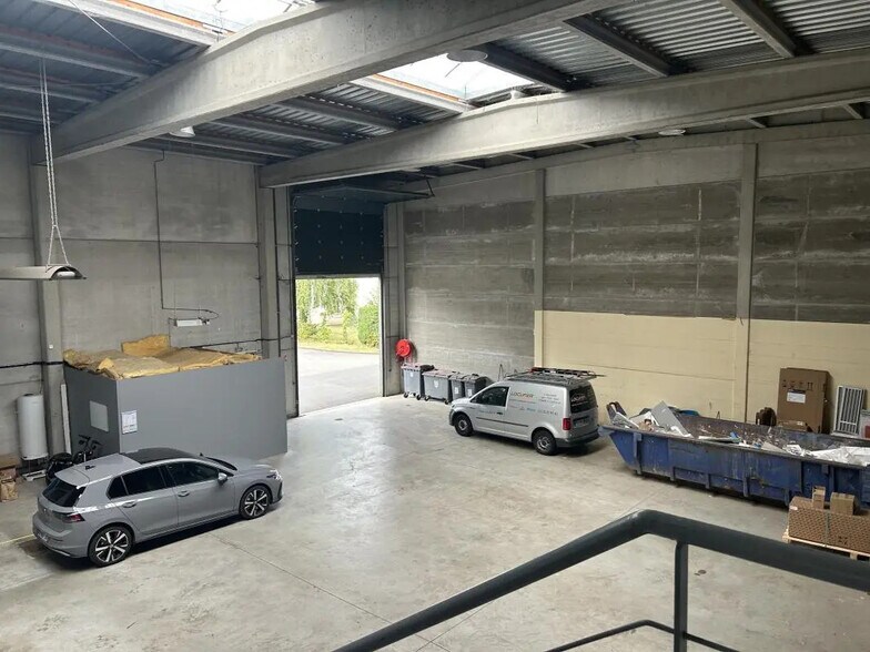 Bureau dans Mons-en-Baroeul à louer - Photo intérieure - Image 2 de 3