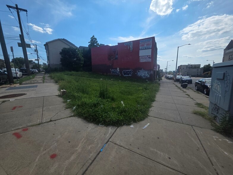 721 Springfield Ave, Newark, NJ à vendre - Photo du bâtiment - Image 3 de 31