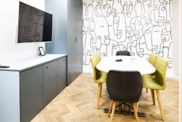 14-18 Commercial Way, Woking for lease - Interior Photo - Image 3 of 5