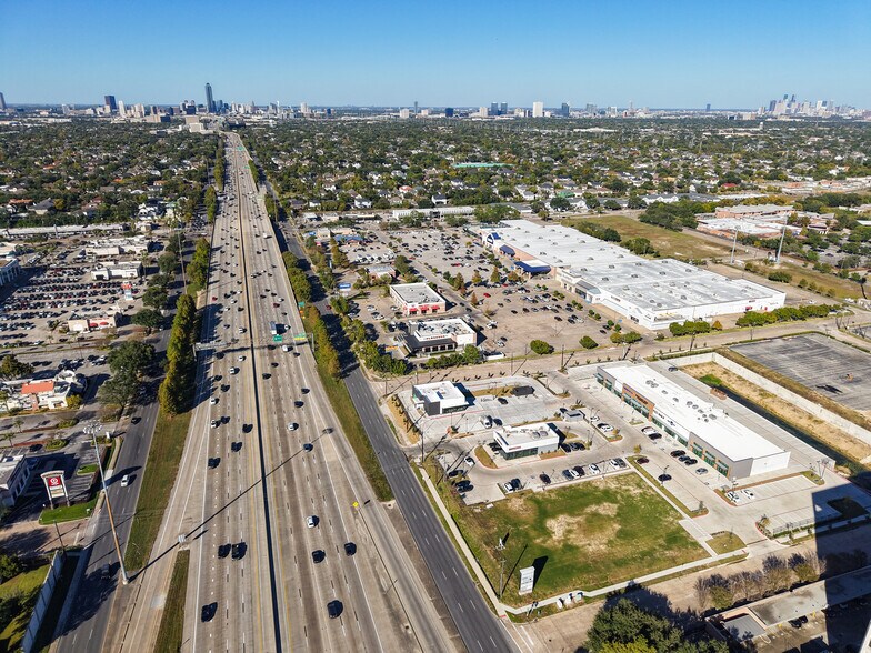 SEQ of I-610 & Beechnut St, Houston, TX à louer - Photo du bâtiment - Image 2 de 6
