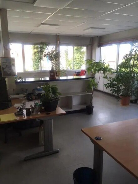 Industriel dans SAINT-OUEN-L'AUMONE à louer - Photo du bâtiment - Image 2 de 14