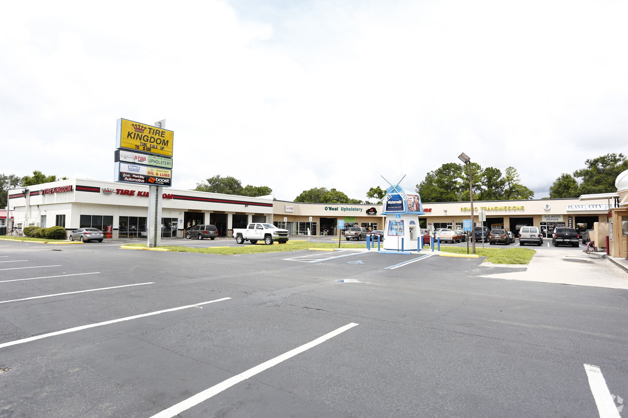 2303 James L Redman Pky, Plant City, FL à louer Photo principale- Image 1 de 10