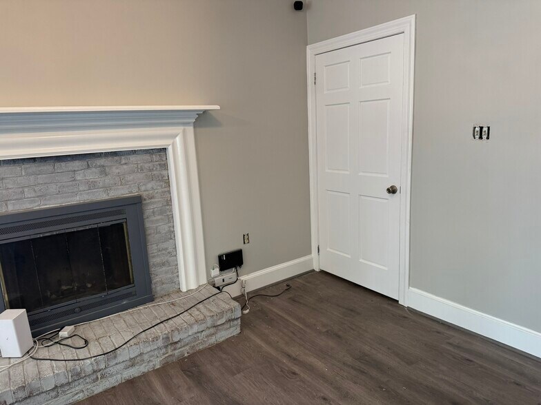 199 Union St, Occoquan, VA à louer - Photo du bâtiment - Image 3 de 10