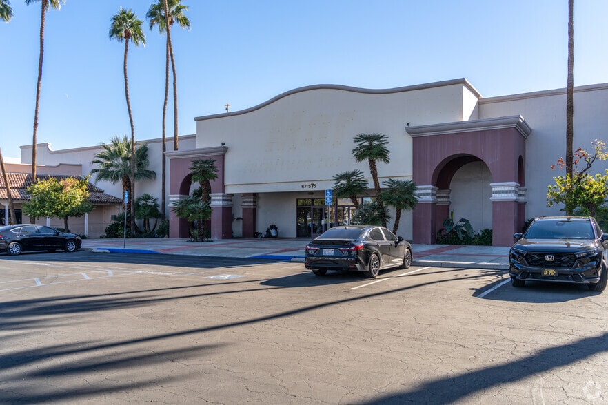67555-67575 E Palm Canyon Dr, Cathedral City, CA for lease - Primary Photo - Image 2 of 5
