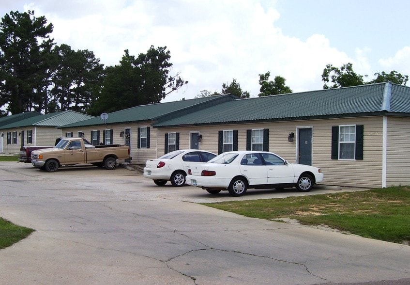 5-7 Shears Rd, Hattiesburg, MS à vendre - Photo du bâtiment - Image 2 de 13