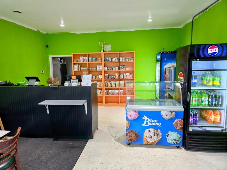 8010 Dixie Hwy, Birch Run, MI à vendre - Photo du bâtiment - Image 3 de 5