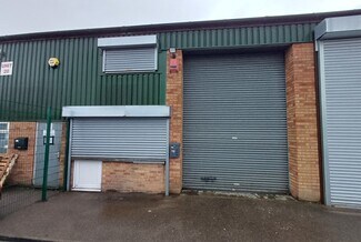 Plus de détails pour Grovebury Rd, Leighton Buzzard - Industriel à louer
