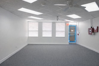 5635 W 79th St, Burbank, IL for lease Interior Photo- Image 2 of 8