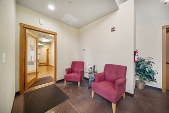1922 Pottery Ave, Port Orchard, WA for sale Interior Photo- Image 2 of 7