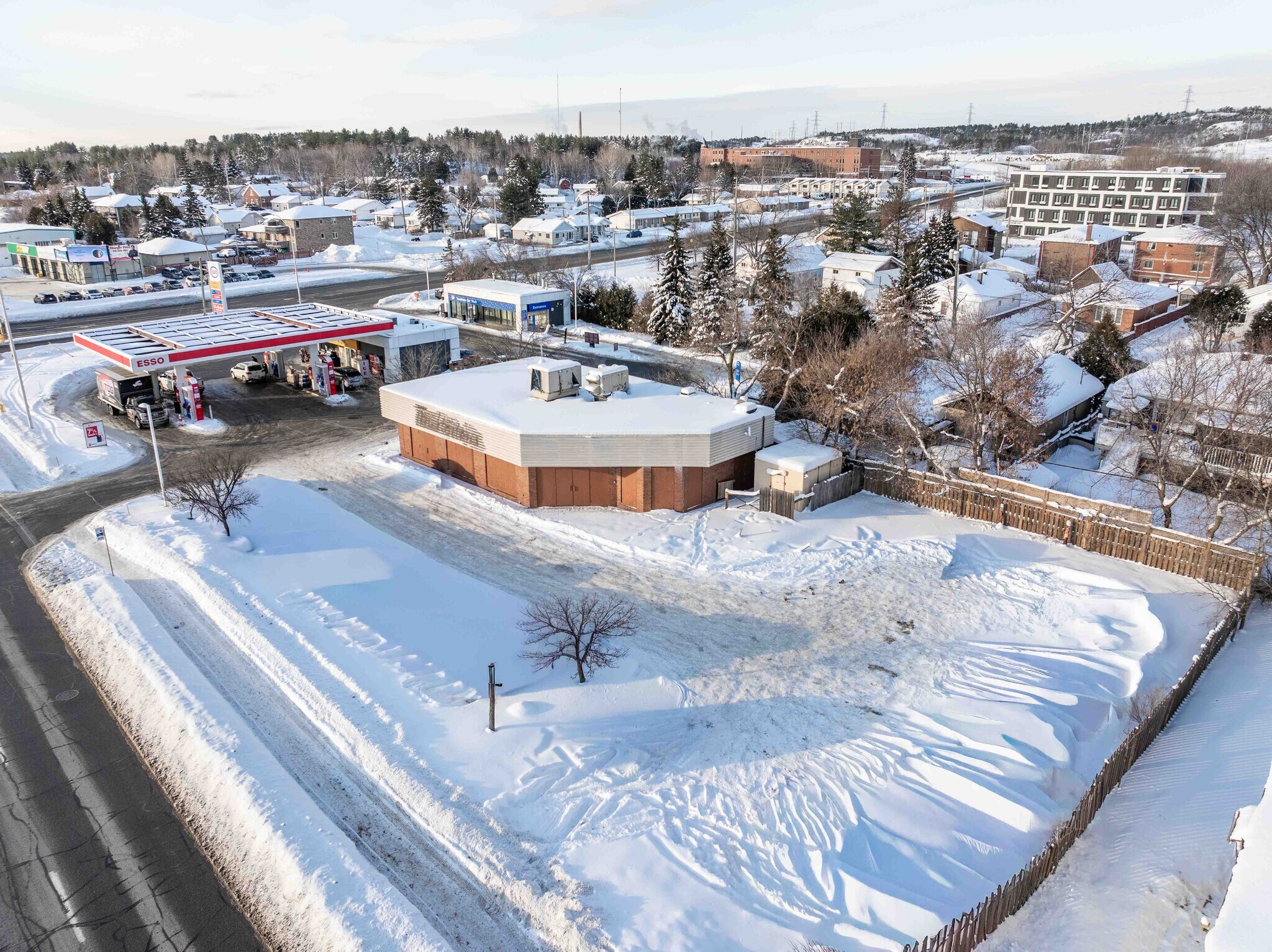 1181 Notre Dame Av, Sudbury, ON à vendre Photo principale- Image 1 de 34