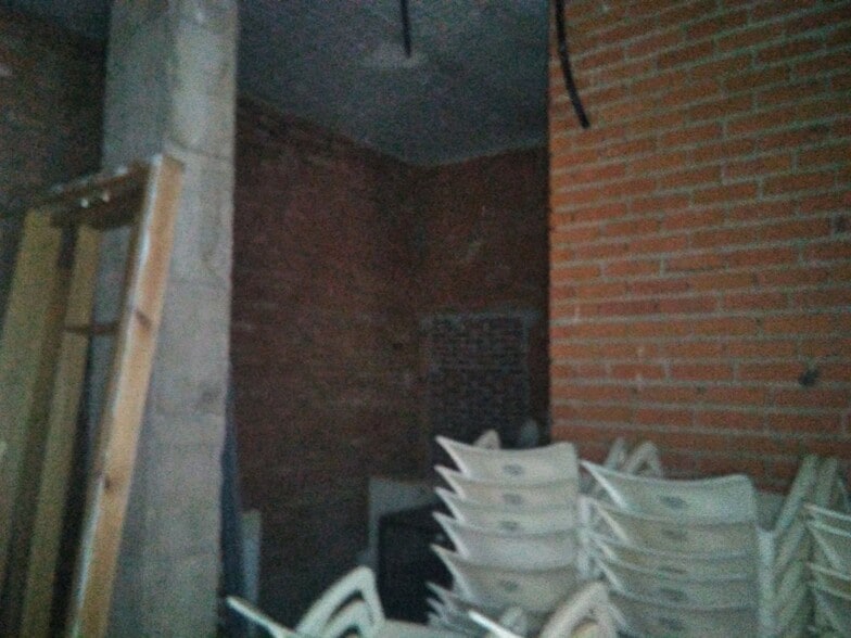 Retail in Cáceres, Cáceres for lease - Building Photo - Image 3 of 3