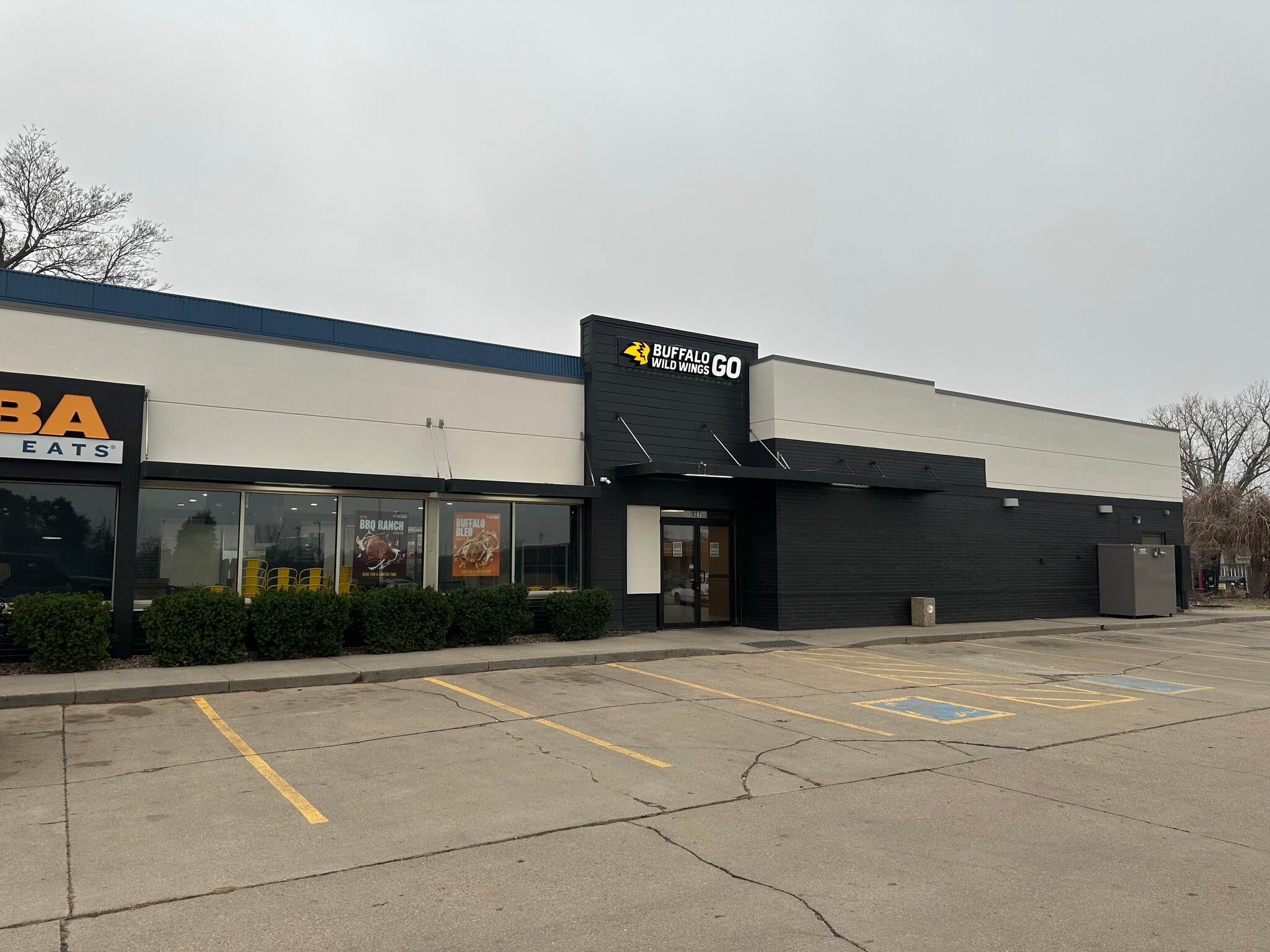 927 W 14th St, Hastings, NE for lease Building Photo- Image 1 of 2