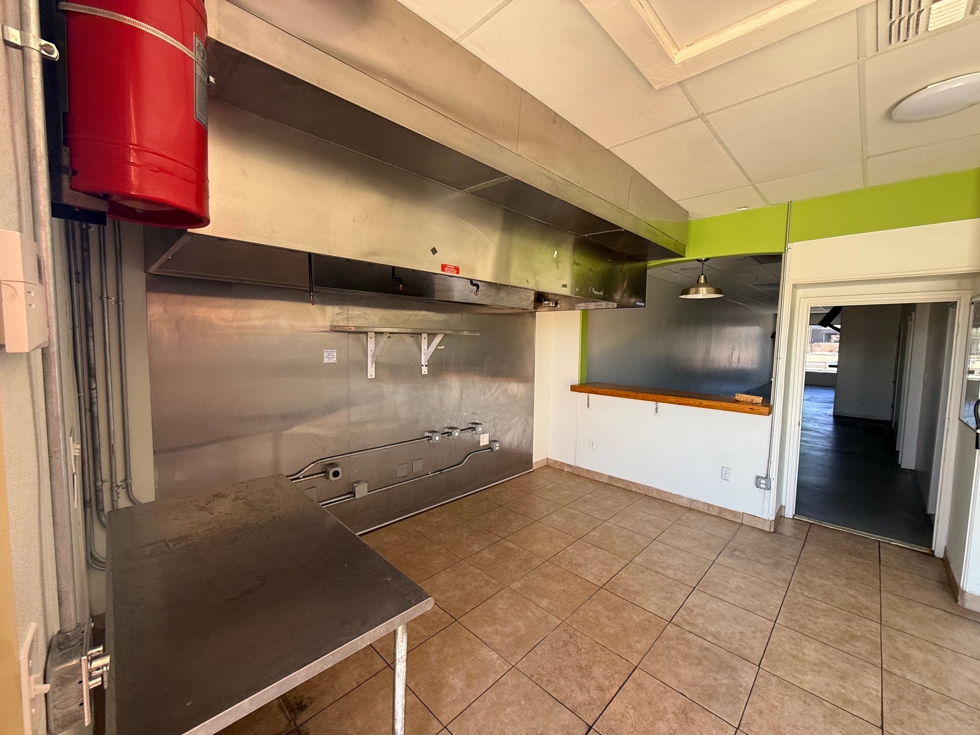 16842 E Parkview Ave, Fountain Hills, AZ for lease Interior Photo- Image 1 of 8
