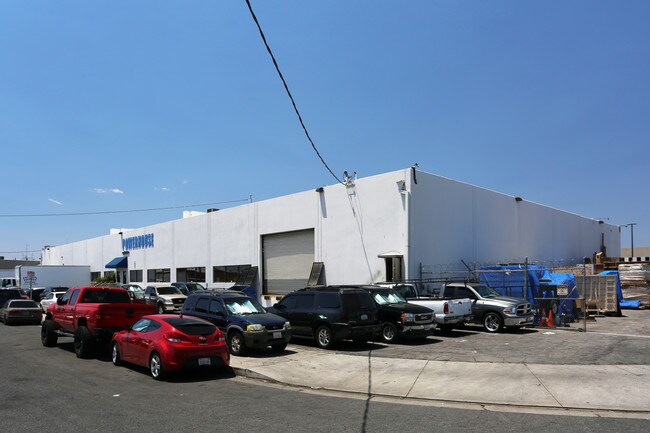 More details for 11461 Hart St, North Hollywood, CA - Industrial for Lease