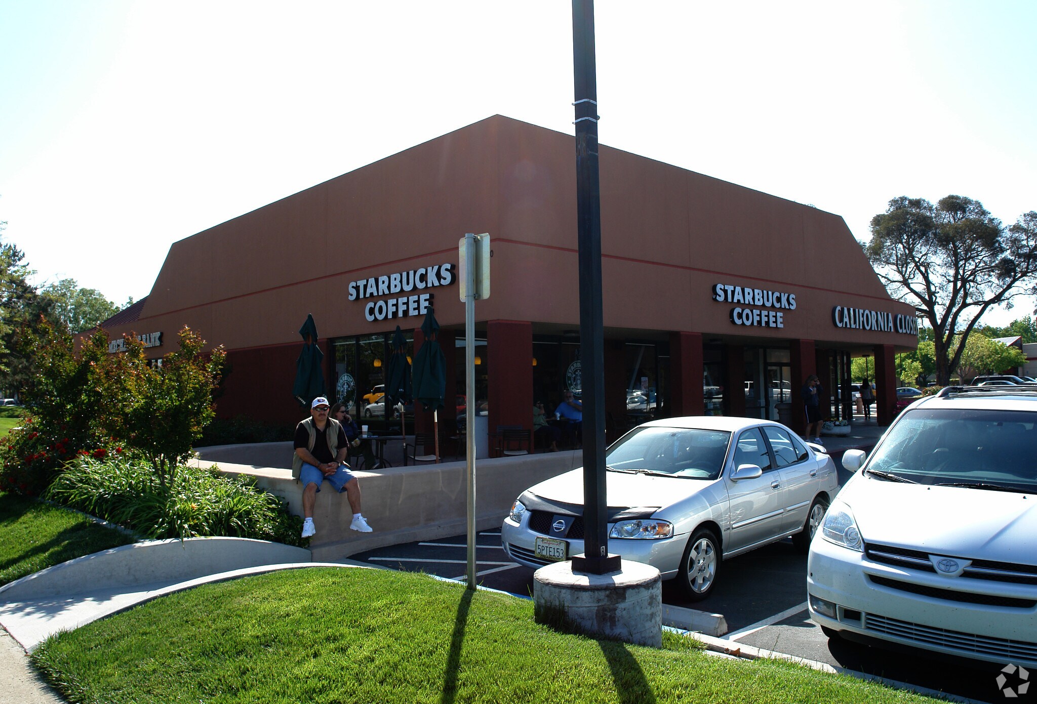 1150-1170 Concord Ave, Concord, CA à louer Photo principale- Image 1 de 3